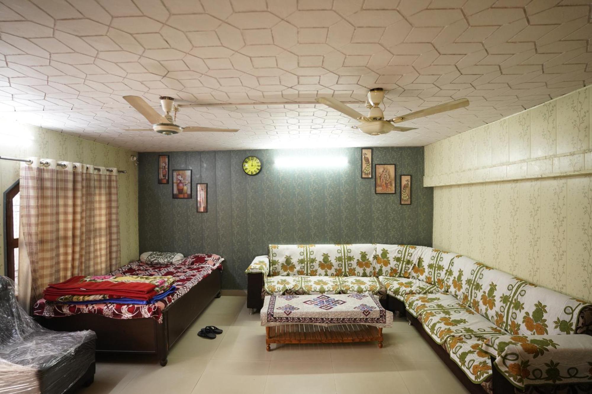 Kashi Dham Homestay Varanasi Exterior photo